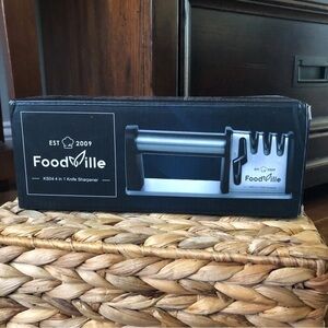Foodville 4 in 1 knife sharpener